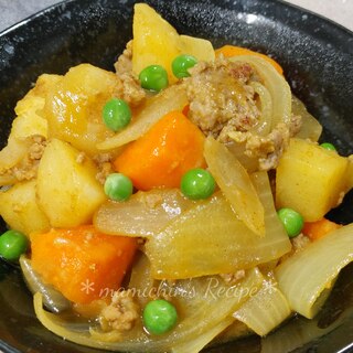 ストウブDe〜カレー風味の無水肉じゃが